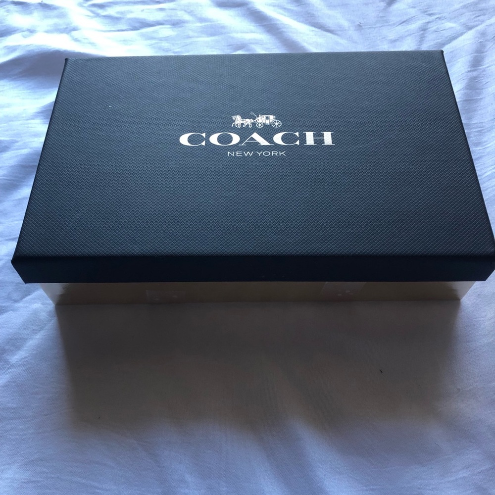 Coach Wristlet, brand new in box (small) - Picture 2 of 5